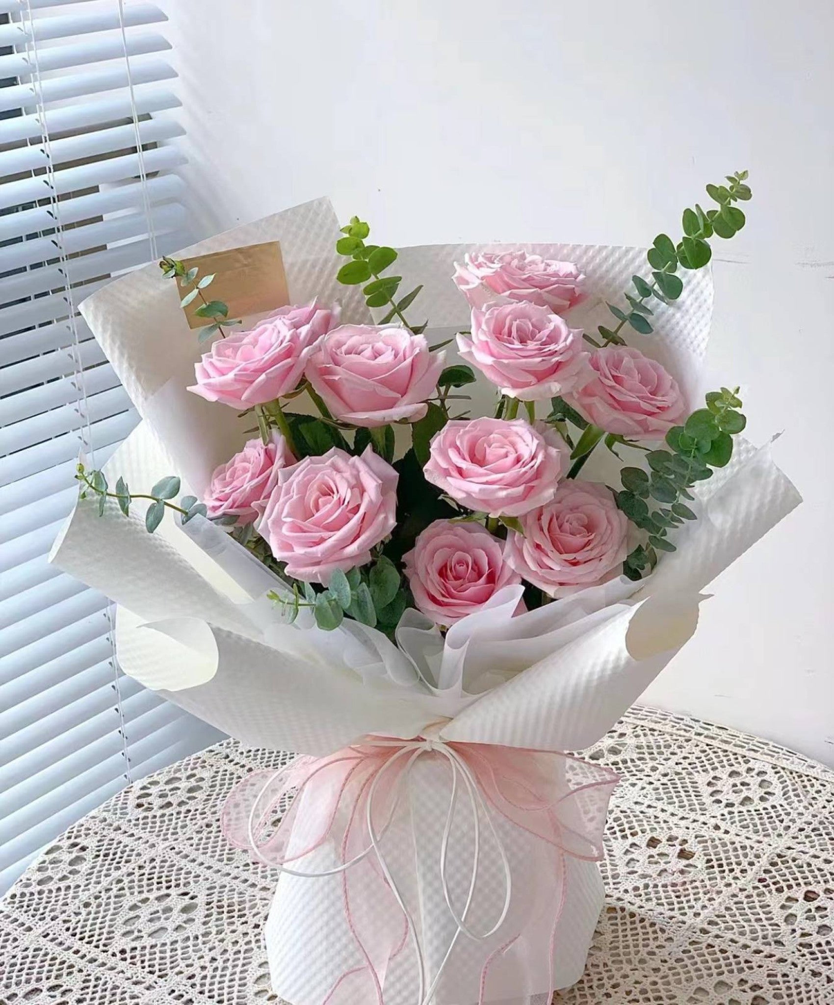 Soft Petals - Fresh Flower Arrangement AFT202