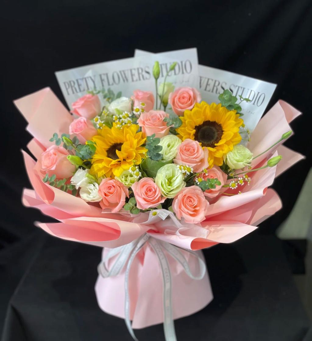 Summer Glow - Fresh Flower Arrangement AFT255