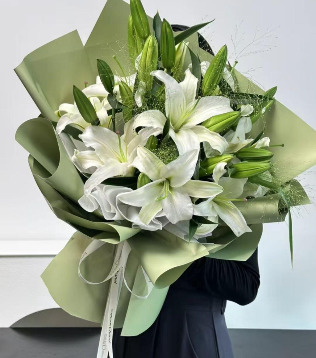 White Poem - Fresh Flower Arrangement AFT260