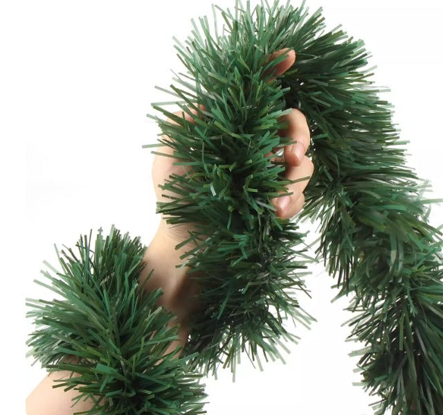10M Artificial Christmas Garland Bunch – Lush Pine Decoration