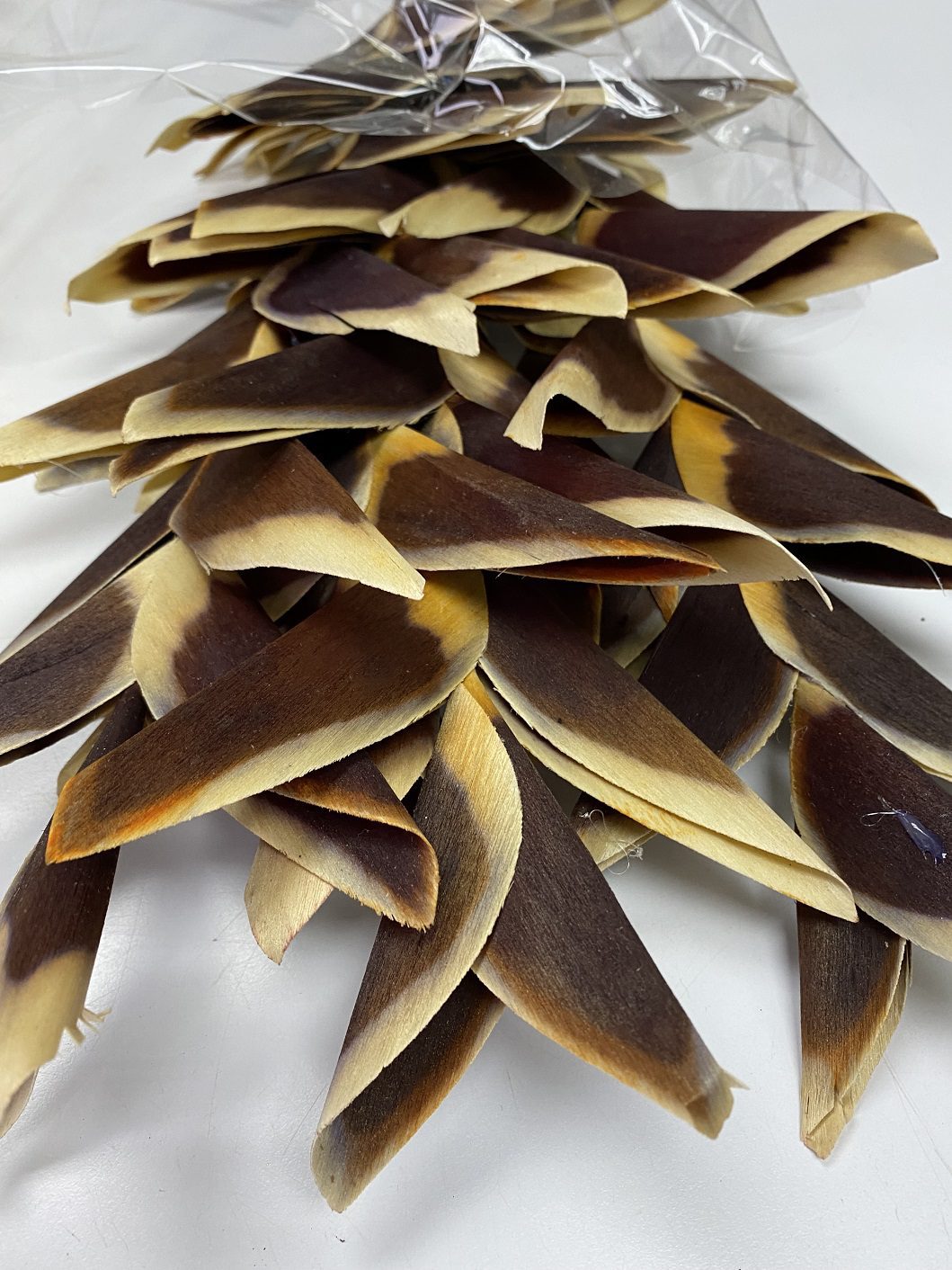 Flower Dry Leaves x4 pcs per packet, home decor, natural, garden, eventsAfaux579