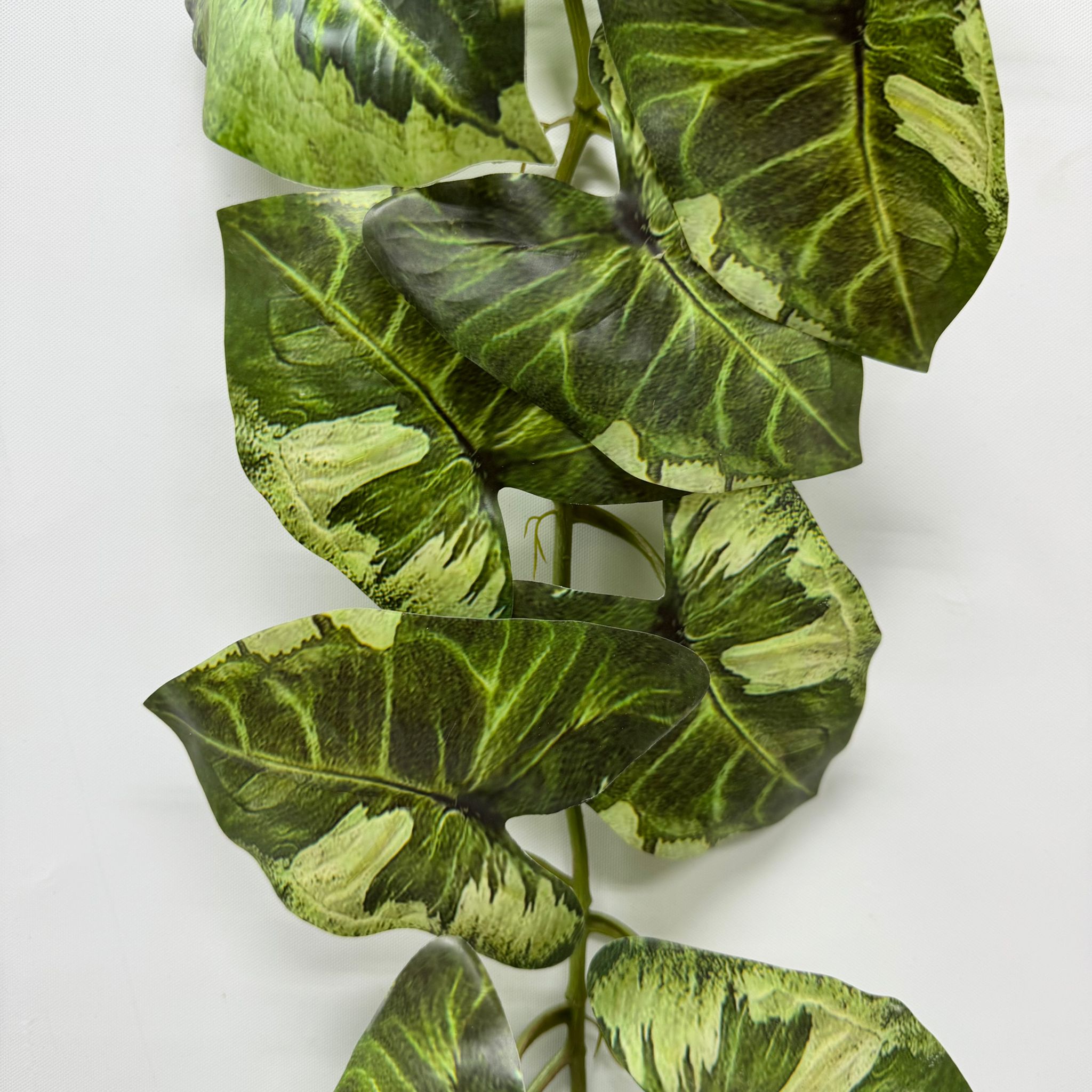 Artificial Arrowhead Plant Garland - 1.2m Long Greenery for Stylish Decor Afoil195