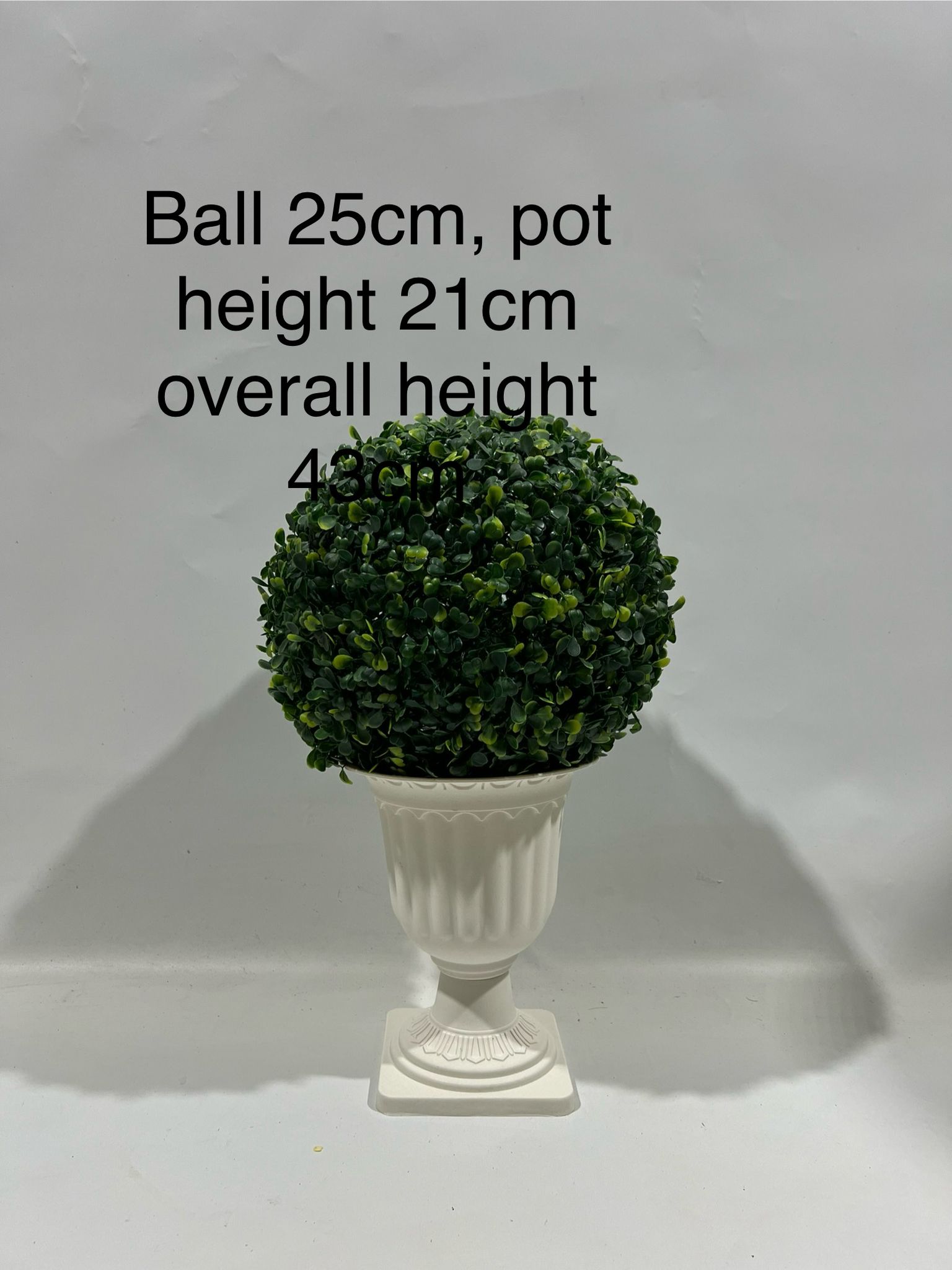 43cm Artificial Plant Boxwood in a plastic Roman Cup, home decor, garden events. Aplant1011