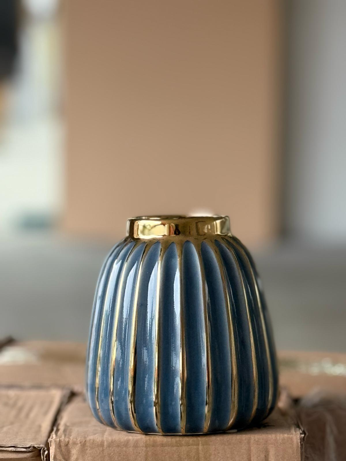 Vase for artificial & fresh flowers, home decor, garden, pots, planters Avase375 - Alton Flowers