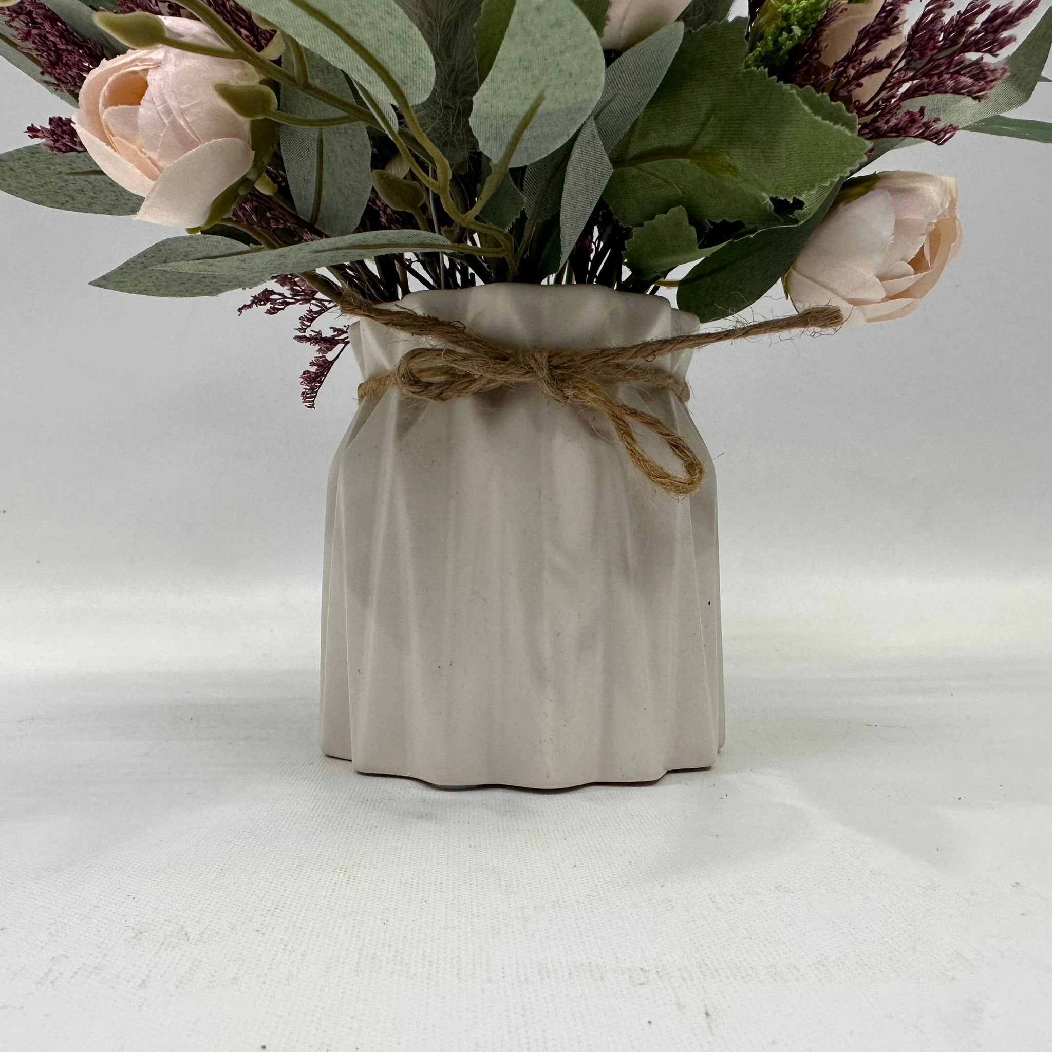 Dried Flowers/Artificial Flowers Arrangement, Natural, Home Decor, Events, AAA579