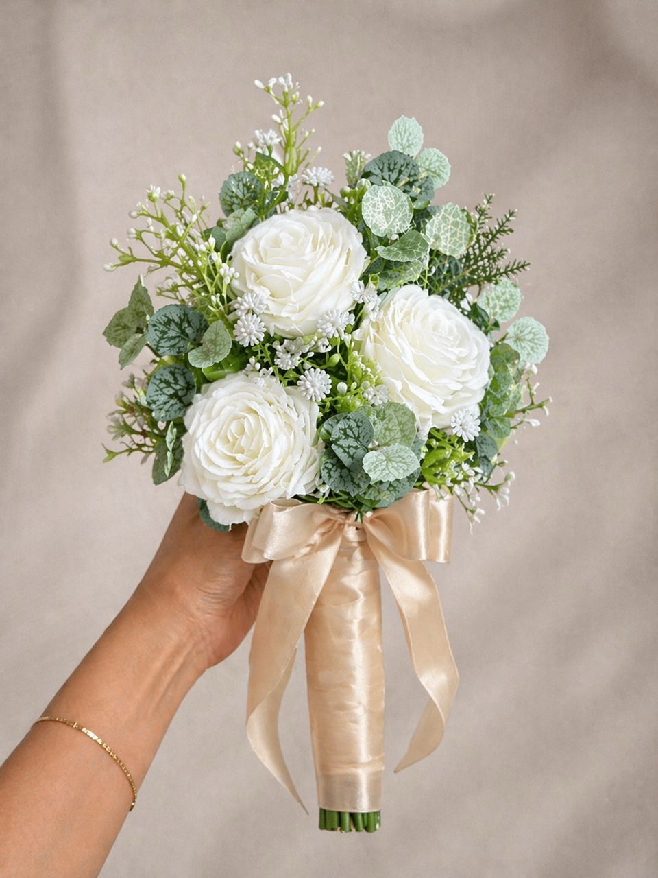Simple Hand Flower Bouquet for Wedding