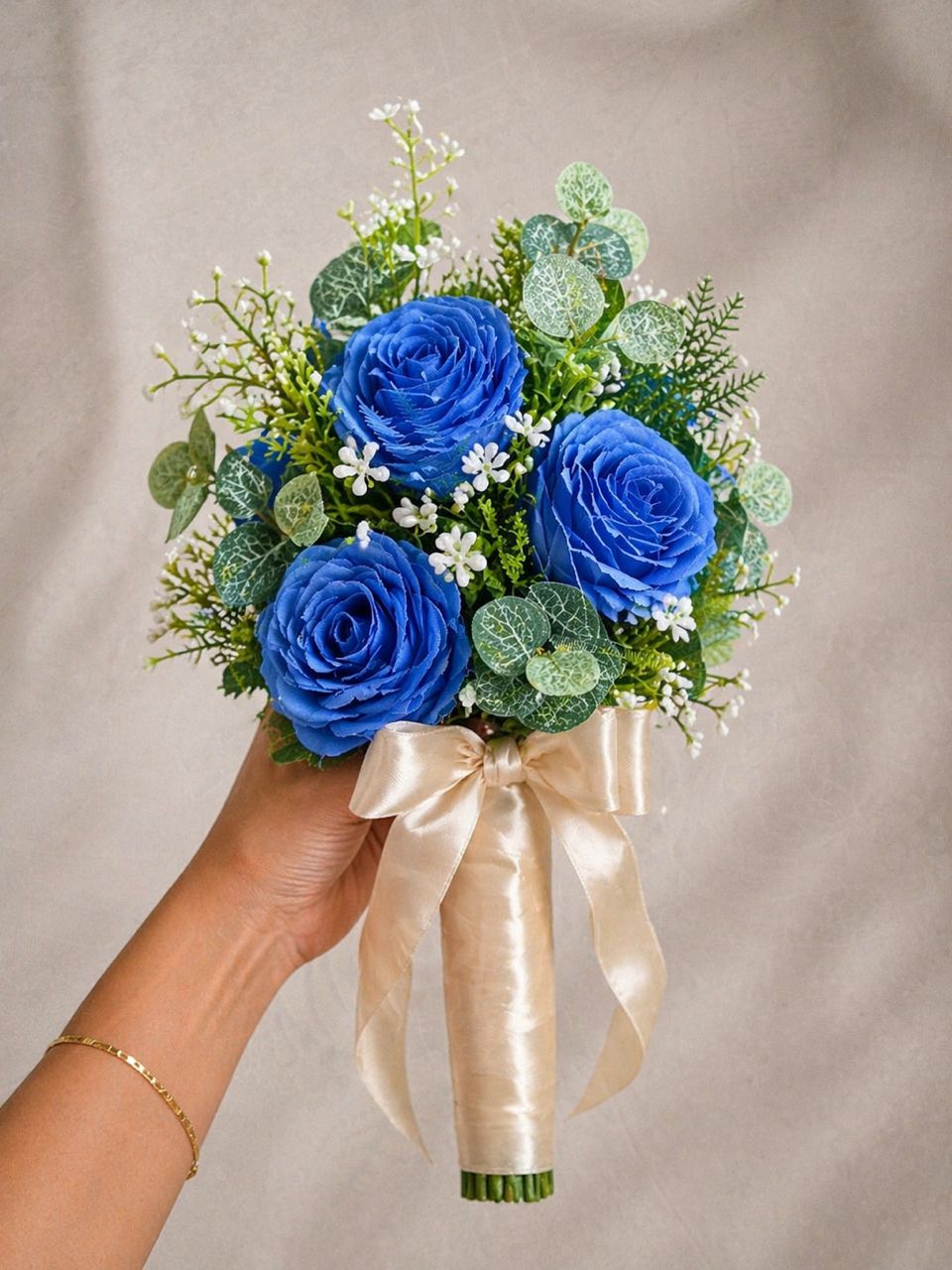 Simple Hand Flower Bouquet for Wedding