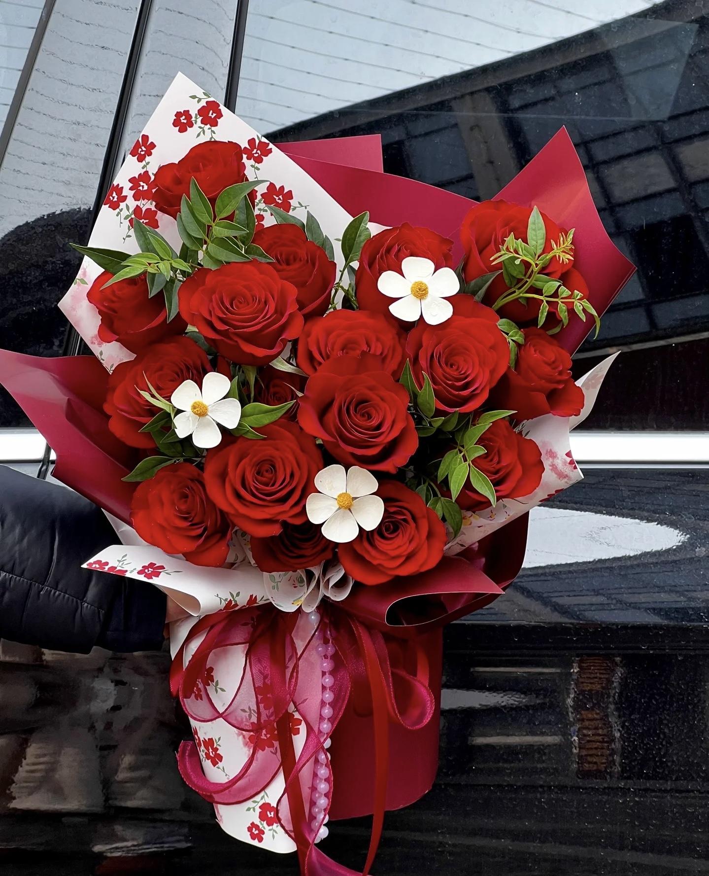 Tender Touch - Fresh Flower Arrangement AFT235