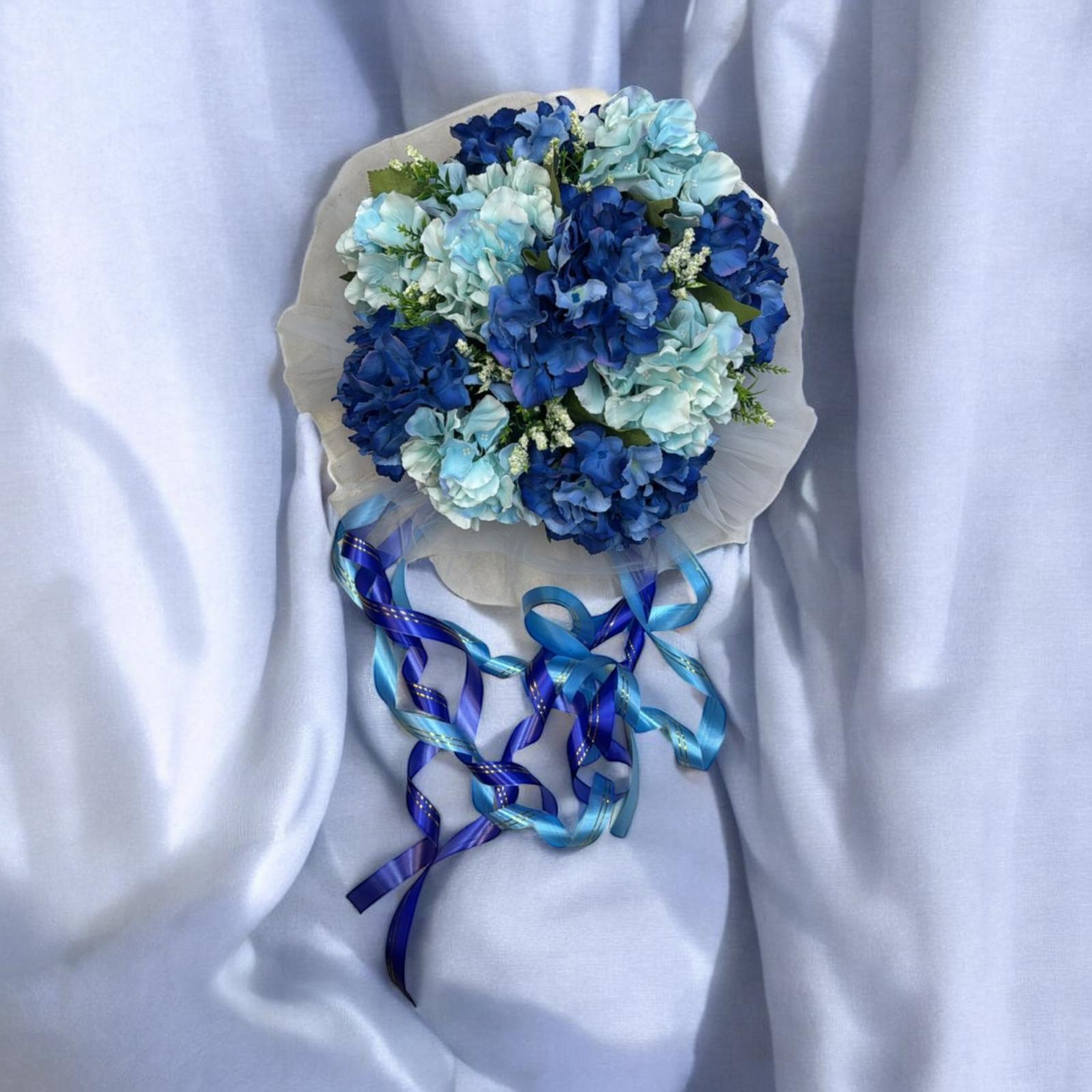Elegance Wedding Car Flowers – Premium Floral Arrangements with Netting