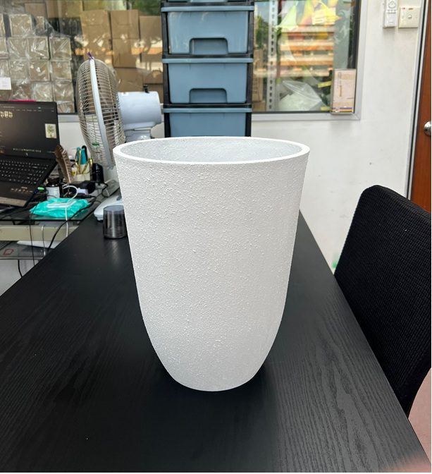 36cm White or Black Textured Planter-Plastic Avase233